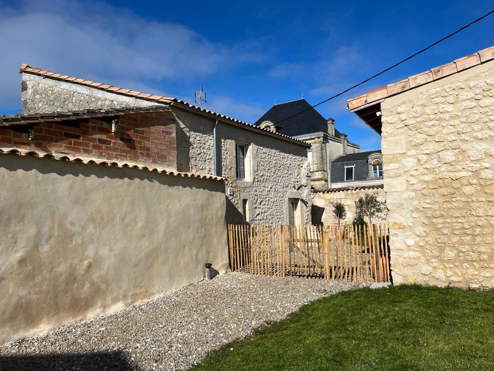 Gite du Chateau La Fon du Berger Saint-Sauveur  Extérieur photo