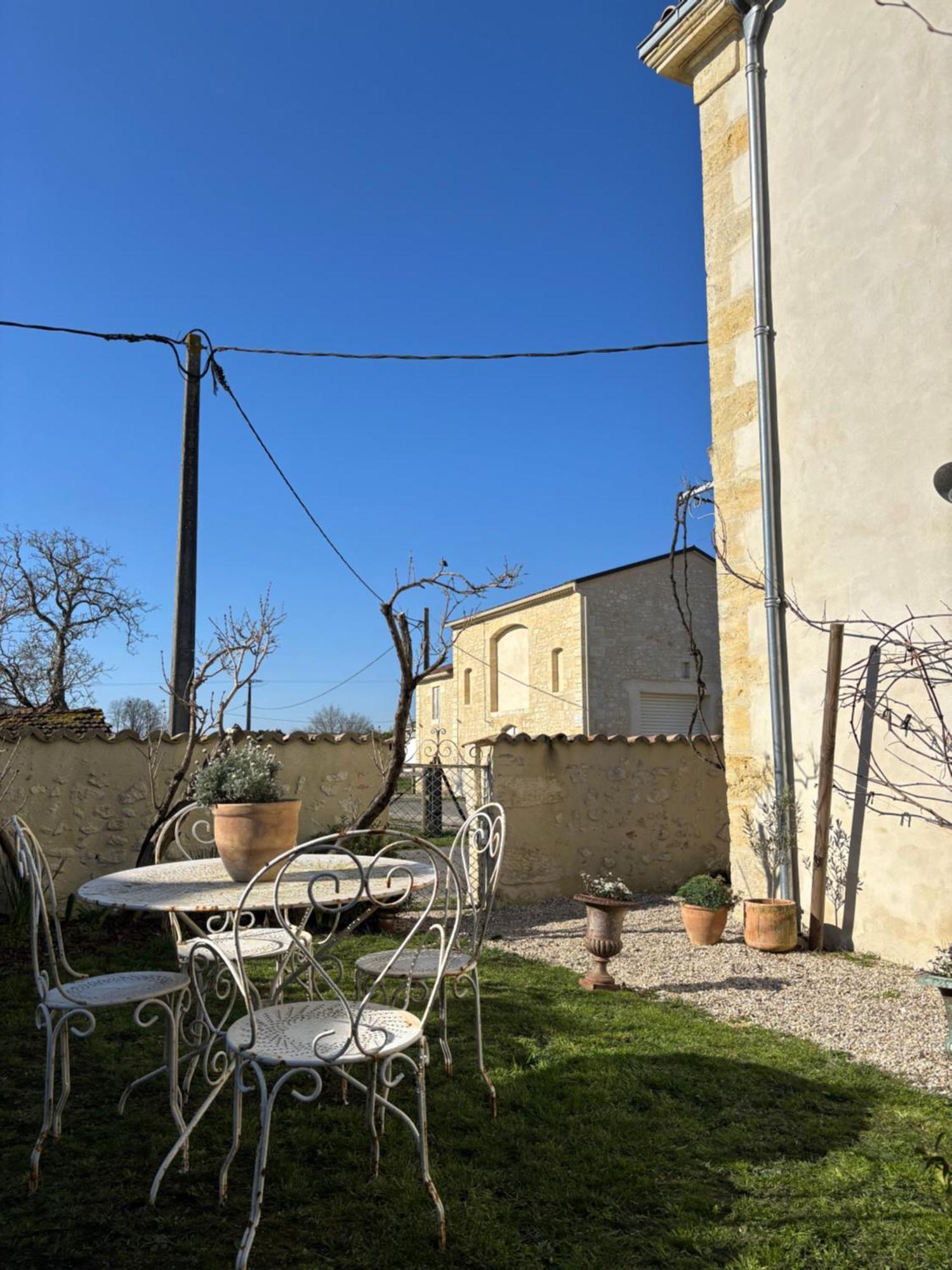 Gite du Chateau La Fon du Berger Saint-Sauveur  Extérieur photo